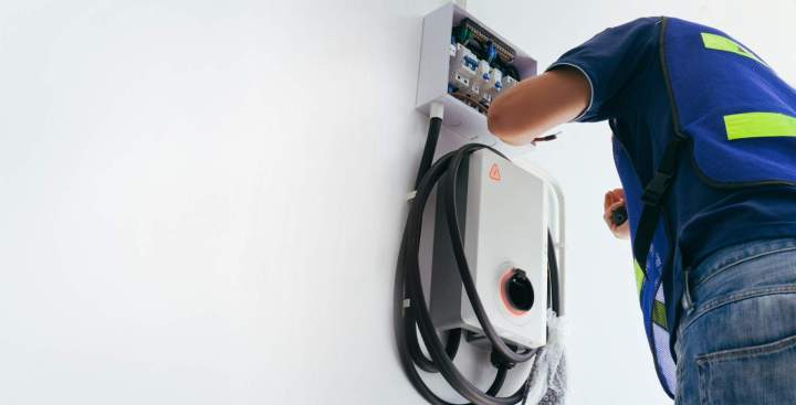Installation borne électrique Nice