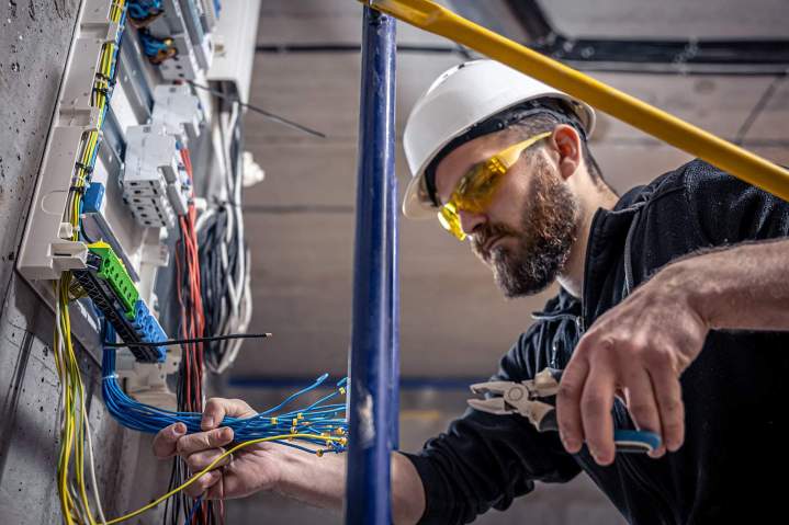 Electricien compétent Nice